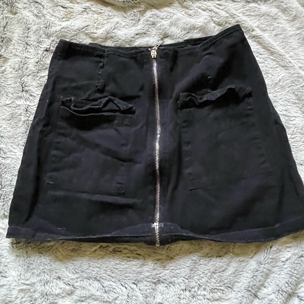 Romwe black skirt